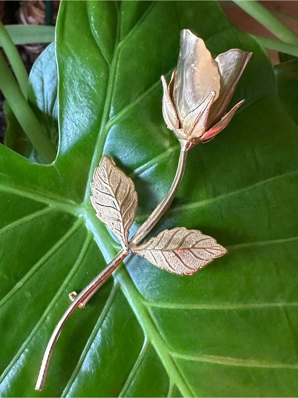 Gold Tone Rose Brooch Pin